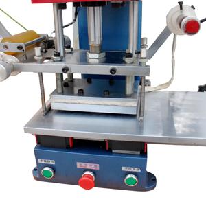 廠家直銷 雙工位燙金機 面巾燙金機 大平面燙金機 自動平面燙金機